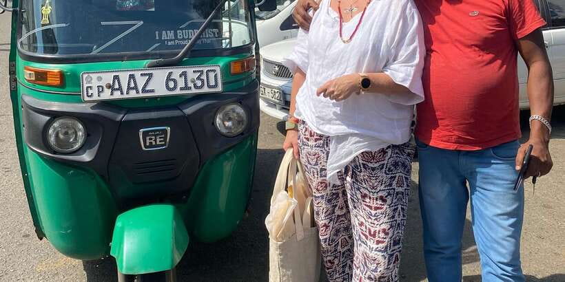 Kandy: Private City Highlights Guided Tour by Tuk-Tuk - Peradeniya Royal Botanic Garden: give it proper time