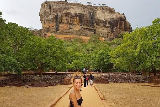 Kandy Sigiriya Rock and Village Safari Day Trip - The guide makes the difference