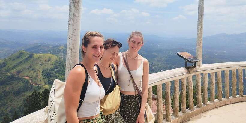Kandy to Ambuluwawa & Kandy City Guided Tuk Tuk Day Tour - Tea at New Giragama gives the day a local taste