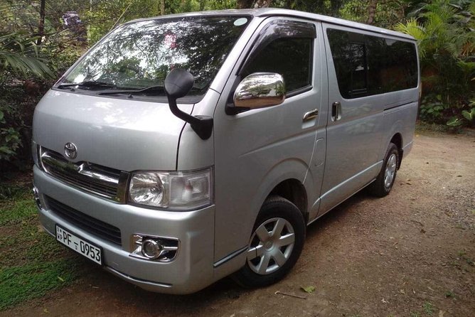 Kandy to Colombo Airport (Airport Drop) or Negombo - The chauffeur matters more than the brochure