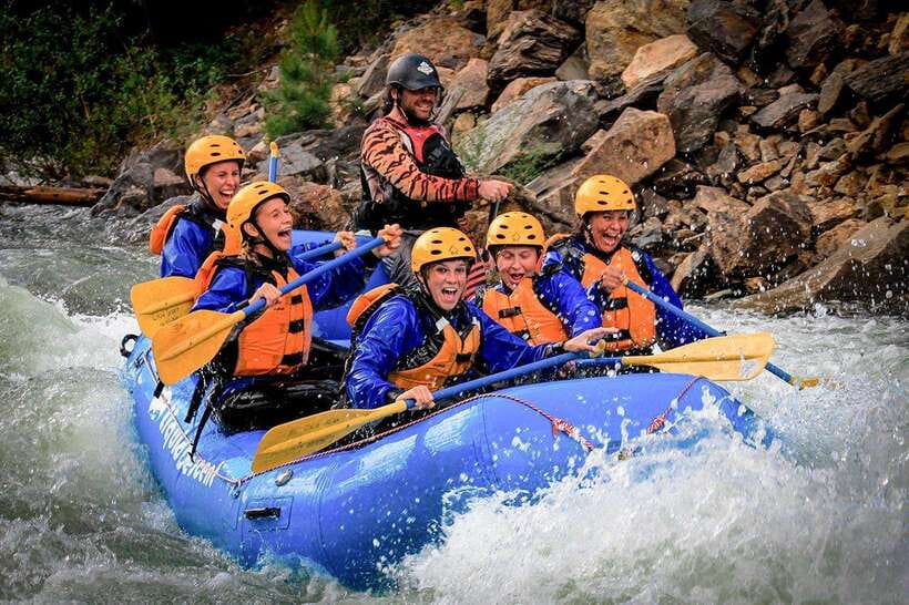 Kandy to Kithulgala White Water Rafting on the Kelani River - Asgiriya Temple brings a quiet pause before the adventure