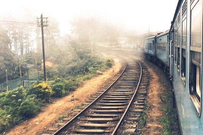 Kandy to Nanu Oya train ride on (Train No: 1005 "Podi Menike") - Tea country, waterfalls, and the Hatton to Haputale section