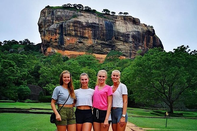 Kandy to Sigiriya Day Tour and Dambulla cave temple with private vehicle - Matale’s Muthumariamman Temple brings color before the ruins