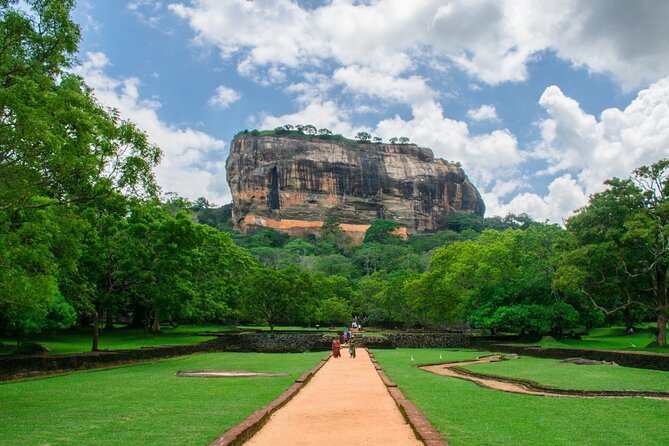Kandy to Sigiriya Day Tour with a private vehicle - Key points to know before you book