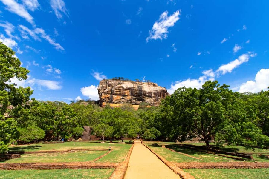 Kandy To Sigiriya Day Tour With Minneriya Safari - Key points to know before you book