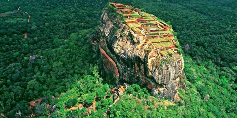 Kandy to Sigiriya Private Tour by Tuk Tuk with All Fees - A spice garden stop with a practical caution