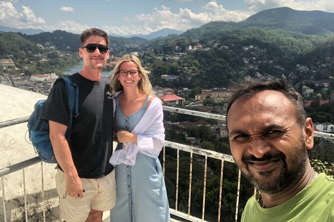 Kandy TukTuk tour with Local Tour Guide - Temple of the Sacred Tooth Relic: the key cultural stop