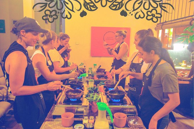 Market Tour and Hands-On Cooking Class Colombo - From Colombo’s streets to the family kitchen