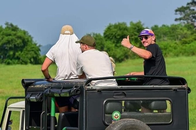 Minneriya National Park halfday Safari - A 3 to 4 hour ride through the park