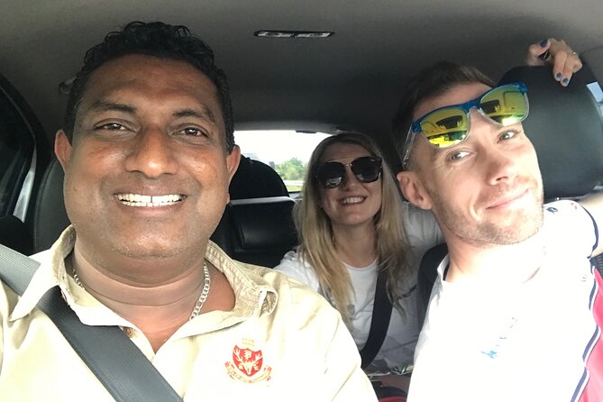 Most popular round tour of 8 days - Day 1: climbing toward Sigiriya Lion Rock