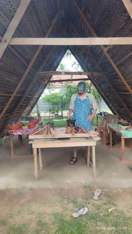 Nilaveli: Sri Lankan Cooking Class with a Local Family - Decide what goes into your curry