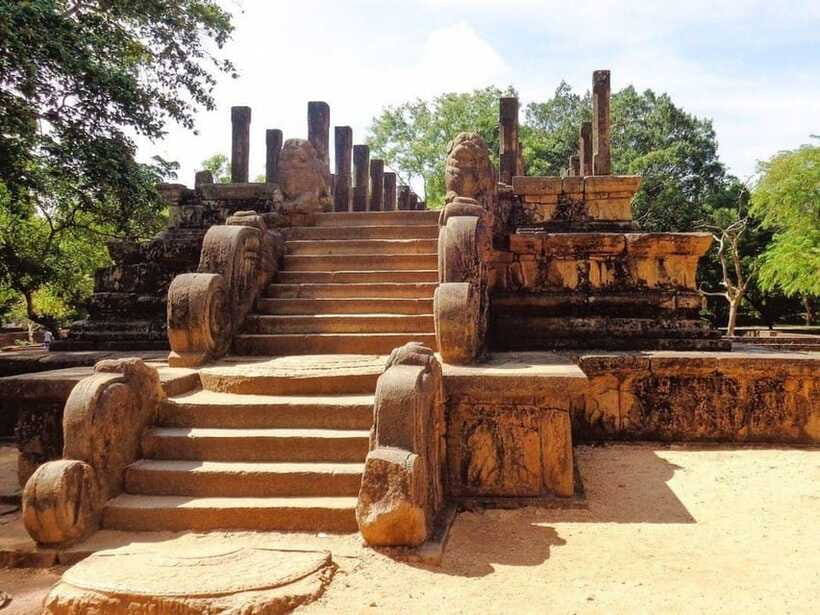 Polonnaruwa: Private Guided Cycling Tour with Hotel Pickup - Bicycle quality and comfort