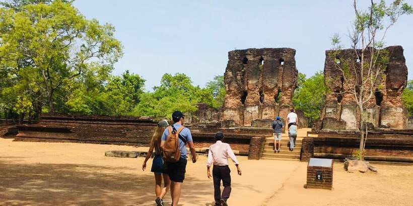 Polonnaruwa Sight Seeing Tour and Minneriya Elephant Safari - Polonnaruwa’s ruins in a three-hour visit
