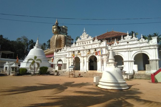 Private all inclusive Day tour southern Sri Lanka Bentota and Galle - Kande Viharaya and the giant Buddha statue