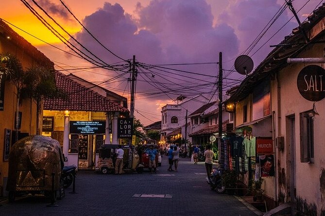 Private Car Hire with Driver-Guide for 03 Days Round Tour - A private route from Colombo airport