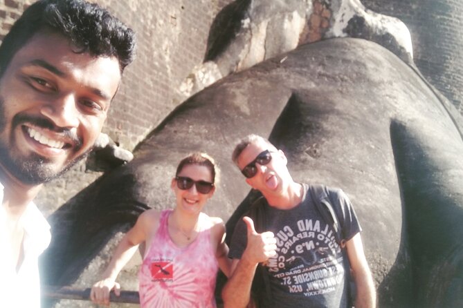 Private City Day Tour in Anuradhapura - Jaya Sri Maha Bodhi, the spiritual heart of the visit