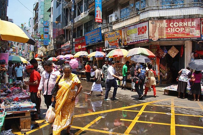 Private City tour in Colombo By tuk tuks or Cars - Galle Face Green at the end of the route