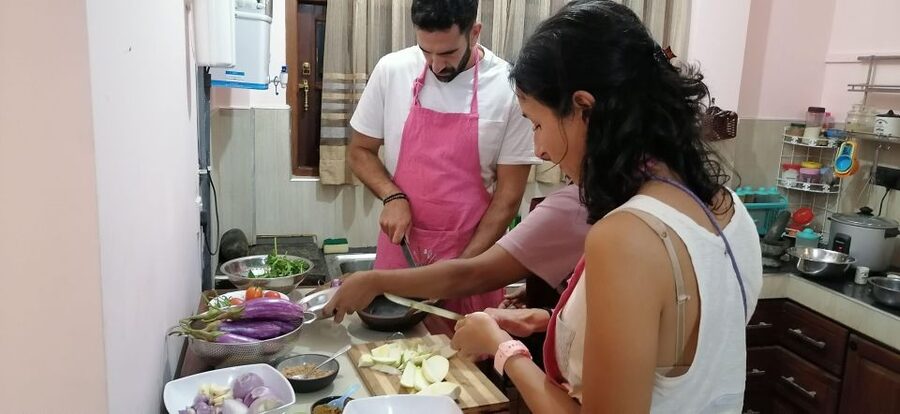 Private cooking class - Personalized classic menu - Booking, timing, and cancellation