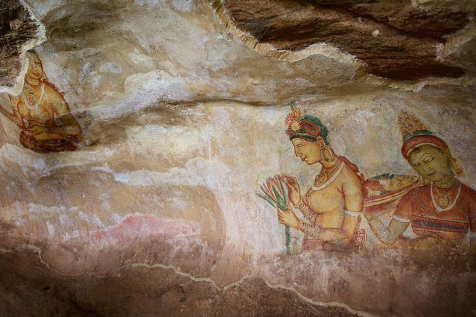 Private Day Tour from Colombo to Sigiriya, Dambulla & Pidurangala - The physical demands you should plan for