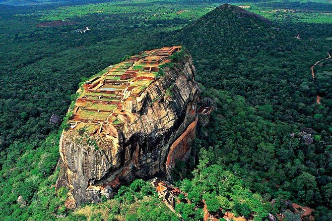Private Day tour from Kandy to Sigiriya, Dambulla & Pidurangala - Timing, food, and the real cost