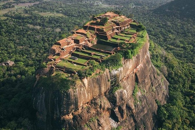 Private day tour to Sigiriya and Dambulla from Colombo - Key points at a glance