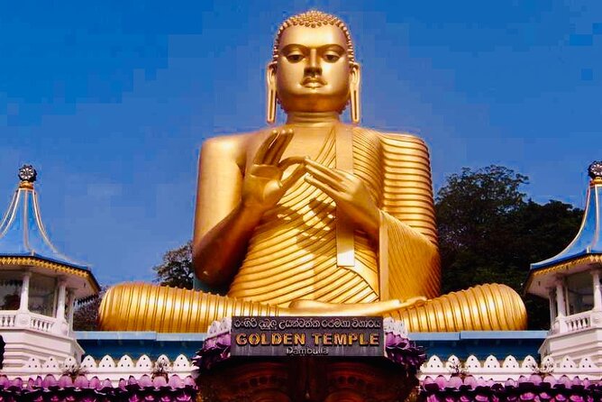 Private Day Trip To Minneriya Sigiriya and Dambulla From Kandy - Dambulla’s five cave sanctuaries and Golden Buddha
