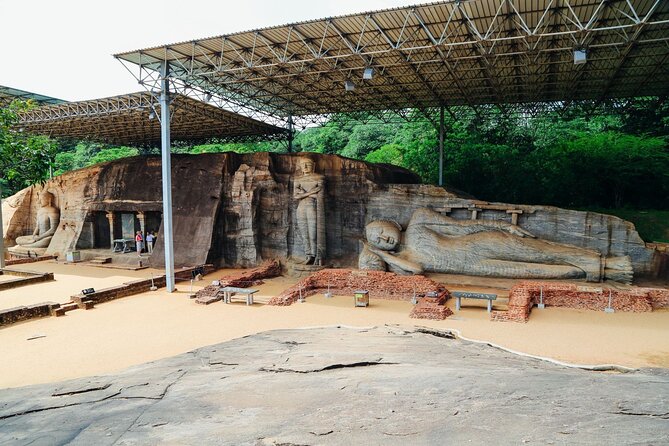 Private Polonnaruwa Sightseeing Day Tour from Sigiriya - The museum gives the ruins a useful starting point