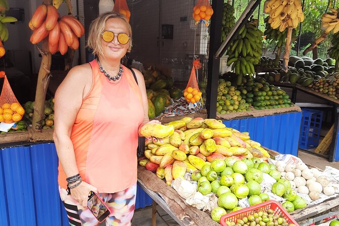 Private Sigiriya Day Tour and Authentic Sri Lankan Lunch Buffet - The long road from Colombo or Negombo