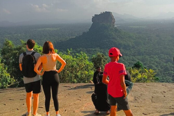 Private Taxi Service Around Sri Lanka with Airport Pickup & Drop - The $125 price and who gets the best value