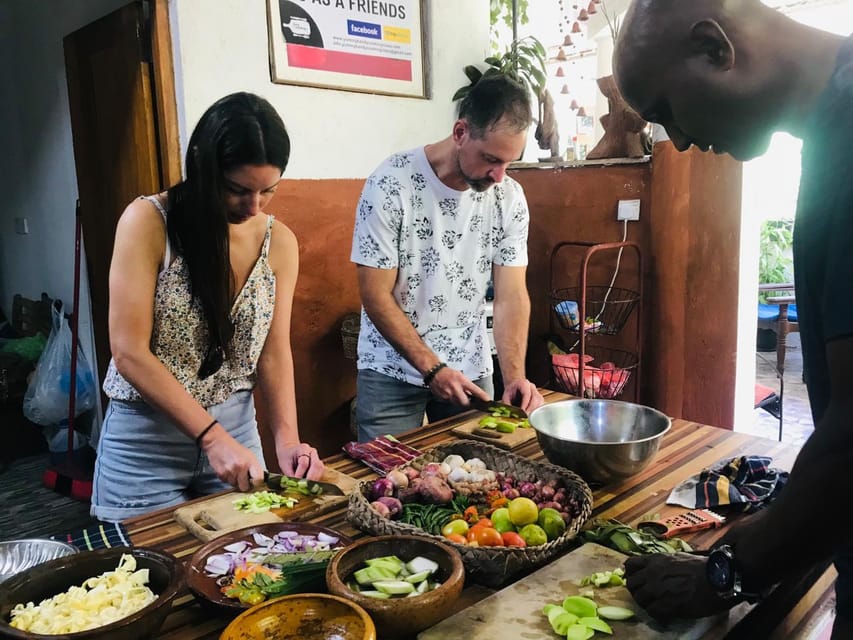 Private Traditional Sri Lankan Cooking Class in Kandy - A class suited to beginners and curious cooks