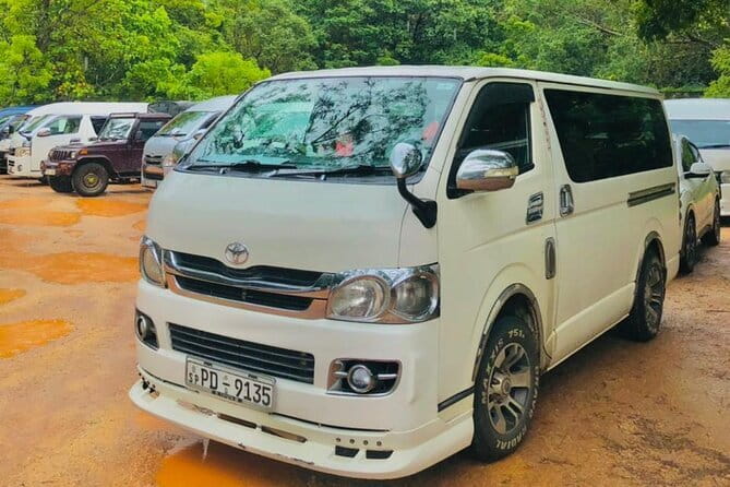 Private Transport Service from Sri Lanka - Choosing the normal road or the highway