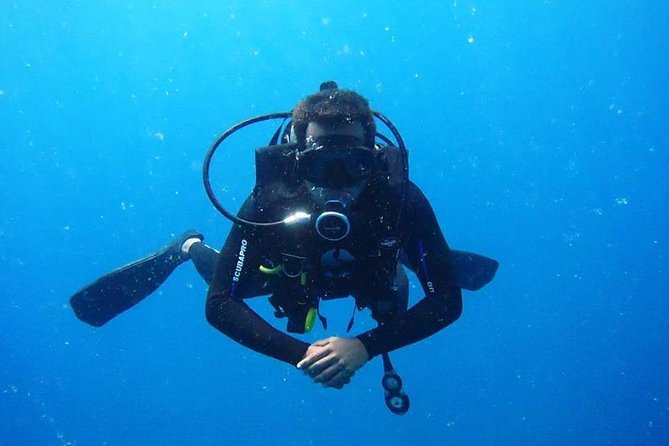 Scuba Diving at Unawatuna - Theory first, then shallow-water practice