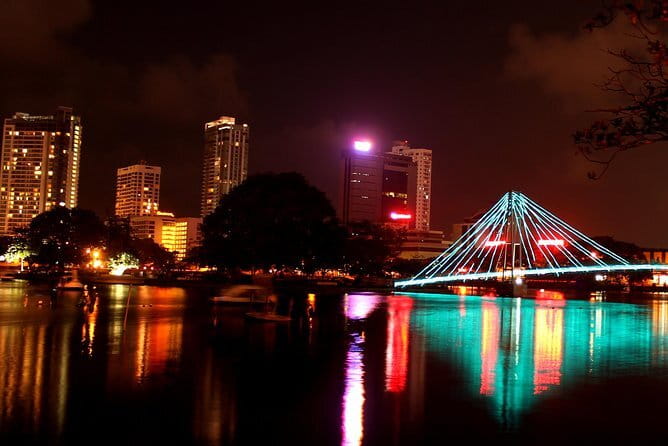 Shore Excursion Colombo Port to Mount Lavinia Beach & Colombo city For 4 - 6 Pax - Colombo’s older landmarks along the route