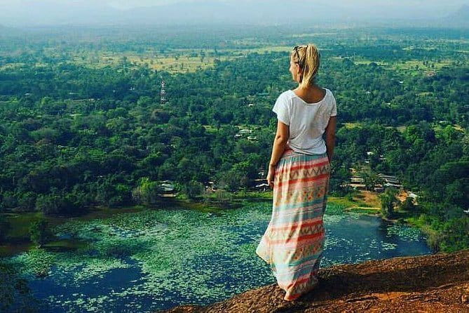 Sigiriya and Dambulla Private Full-Day Guided Tour - A rural stop at Sigiriya Craft Village