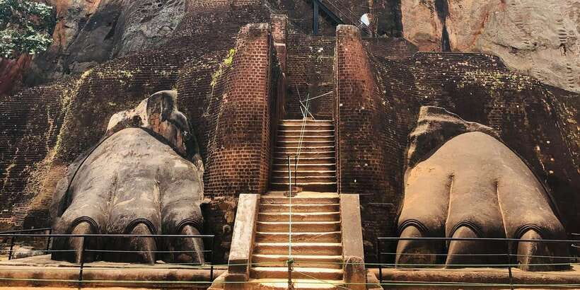 Sigiriya and Dambulla Private Full-Day Tour - Climbing Sigiriya, the Lion Rock