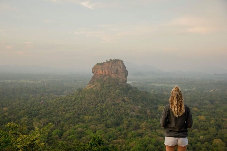 Sigiriya and Pidurangala Rock From Colombo - Meeting Sigiriya’s traditional artisans