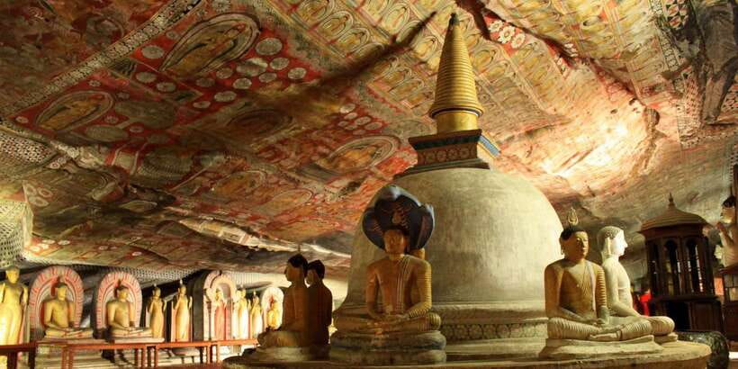 Sigiriya & Dambulla: All Inclusive Day Tour - Dambulla brings you into a different kind of sacred place