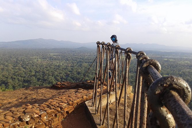Sigiriya Day Tour - Dambulla Cave Temple - Entering Dambulla’s Golden Temple and cave complex