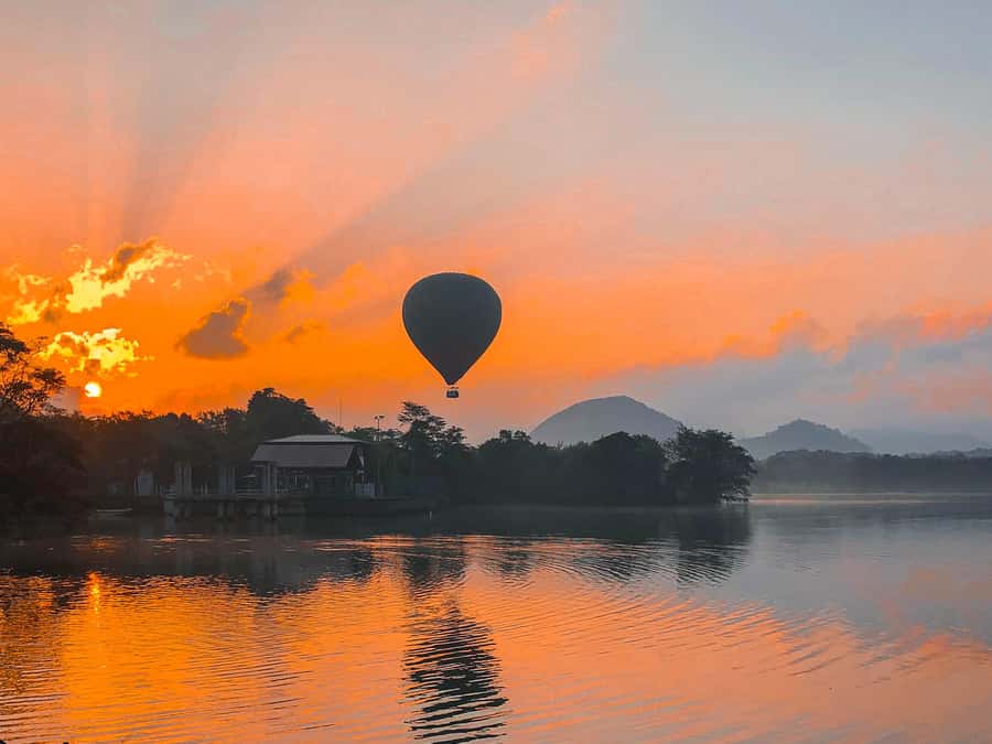 Sigiriya: Hot Air Balloon Ride - Breakfast, photographs, and what is really included