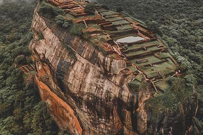Sigiriya Rock and Dambulla Cave Temple Day Tour - A very long day from Colombo