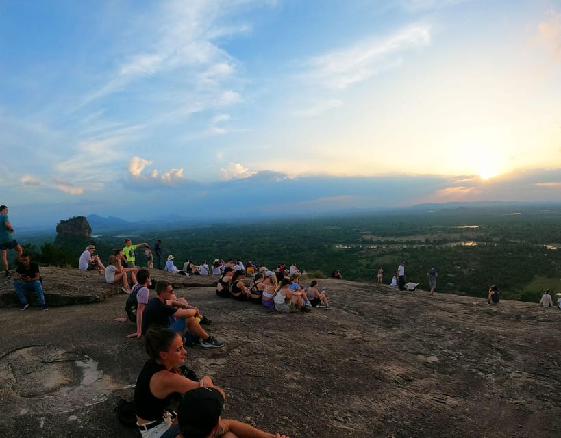 Sigiriya: Sigiriya or Pidurangala Sunrise/Sunset Hike - The 30-minute climb is short, but not effortless