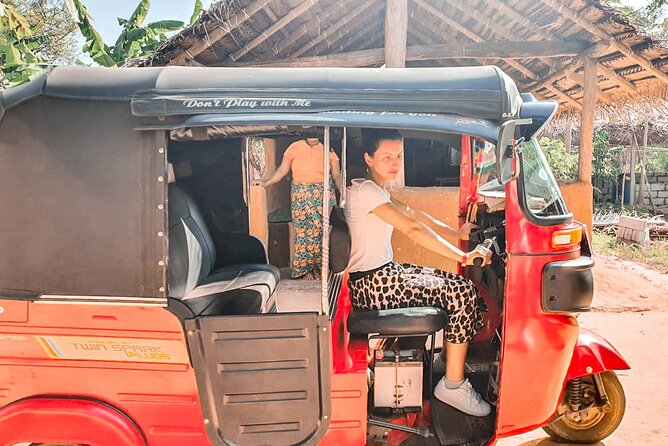 Sigiriya Village Tour and Lunch - Leaving Sigiriya for village life