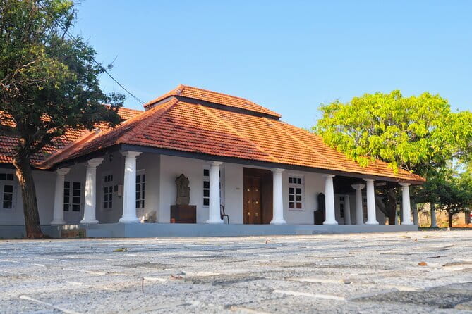 Small Group Hambantota City Tour - Coastal views and military history at Martello Tower