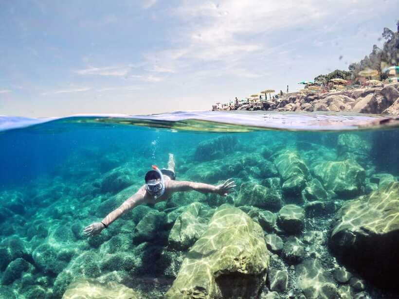 Snorkeling in Unawatuna - Who will enjoy this most