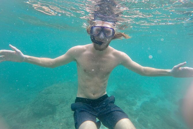 Snorkeling On Beautiful Rock Island - Unawatuna by Boat - Who should book this outing?