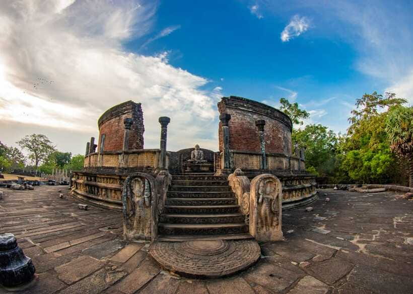 Sri Lanka: 4-Day Private Tour Focusing on Cultural Triangle - Comfort, clothing, and the small practical details