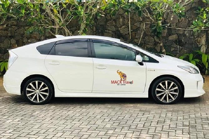 Sri Lanka Car and Driver Hire - Private Driver and Chauffeur - What this private Sri Lanka service really provides