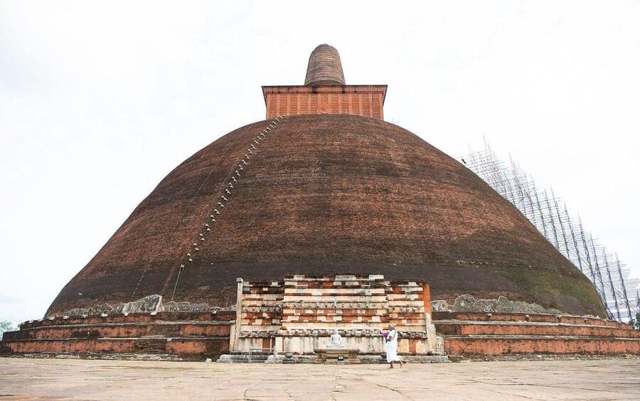 Sri Lanka Private 8-day Tour; Transport, Guide, Hotels, Food - Day 6: Ella viewpoints, waterfalls, and Yala