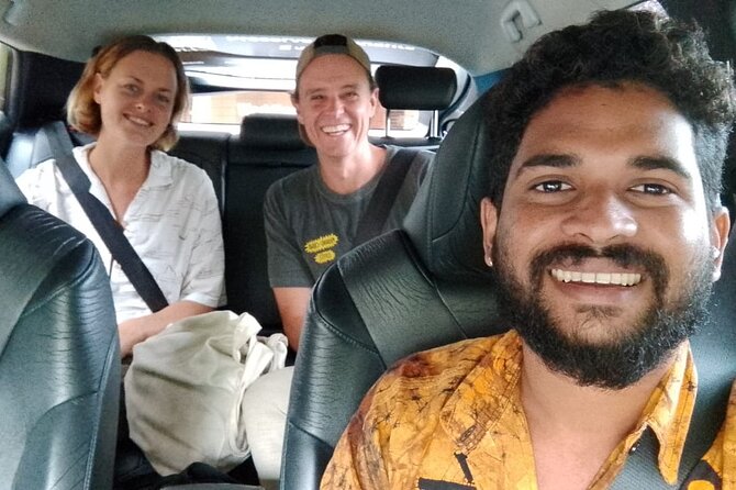 Sri Lanka Private Tour Pick Up & Drop Off - Colombo Intl Airport - Vehicle choice and luggage limits