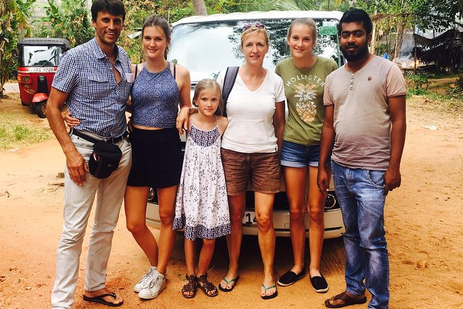 Sri Lanka tour itinerary . 6N/7D with driver, vehicle and H/B accommodations - Day 5: The Nanuoya to Ella rail journey